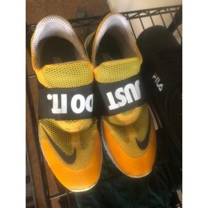 NIKE LUNARFLY 306 - YELLOW